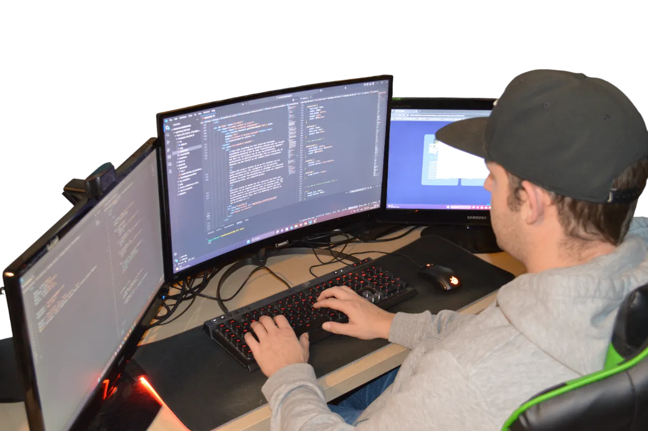 Aan het werk aan een digitaal project